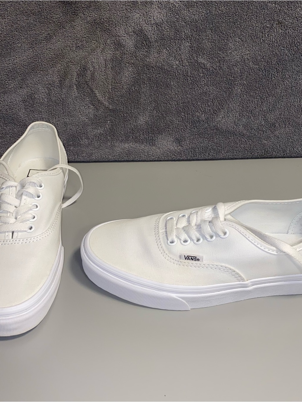 Vans Authentic True White Canvas Low Top Sneakers Size M 8.5 / W 10